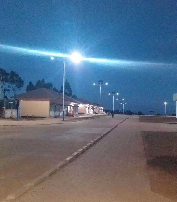 余江区非洲科特迪瓦太阳能路灯工程